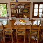 Traditional Mansion Calliopec-uvc Sterilized Ferienhaus