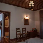Traditional Mansion Calliopec-uvc Sterilized Makrinítsa